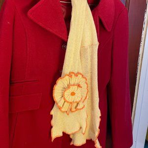 Ruffle knit flower scarf